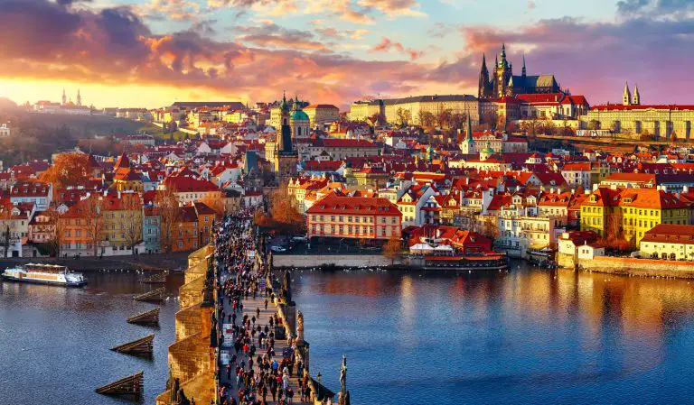 4 Tage in Prag: ein Reiseführer von Reiseexperten