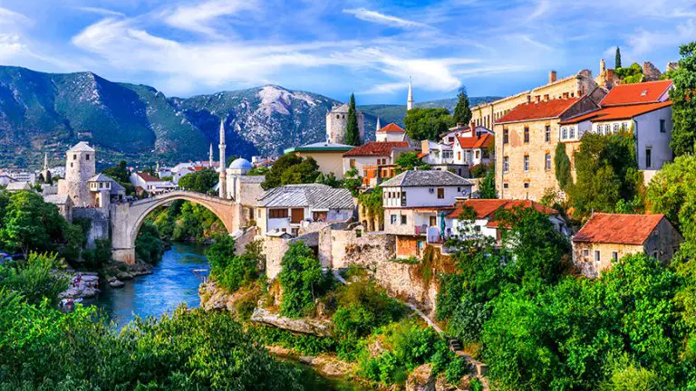 Das Land der Brücken und Wasserfälle: Eine Route durch Bosnien und Herzegowina für vier Tage